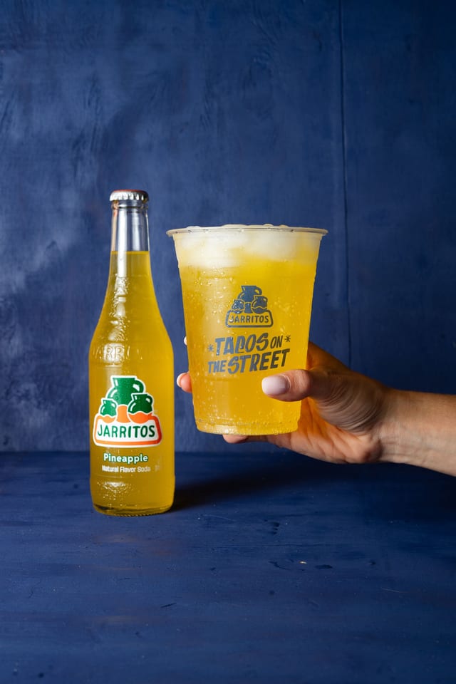 Jarritos.